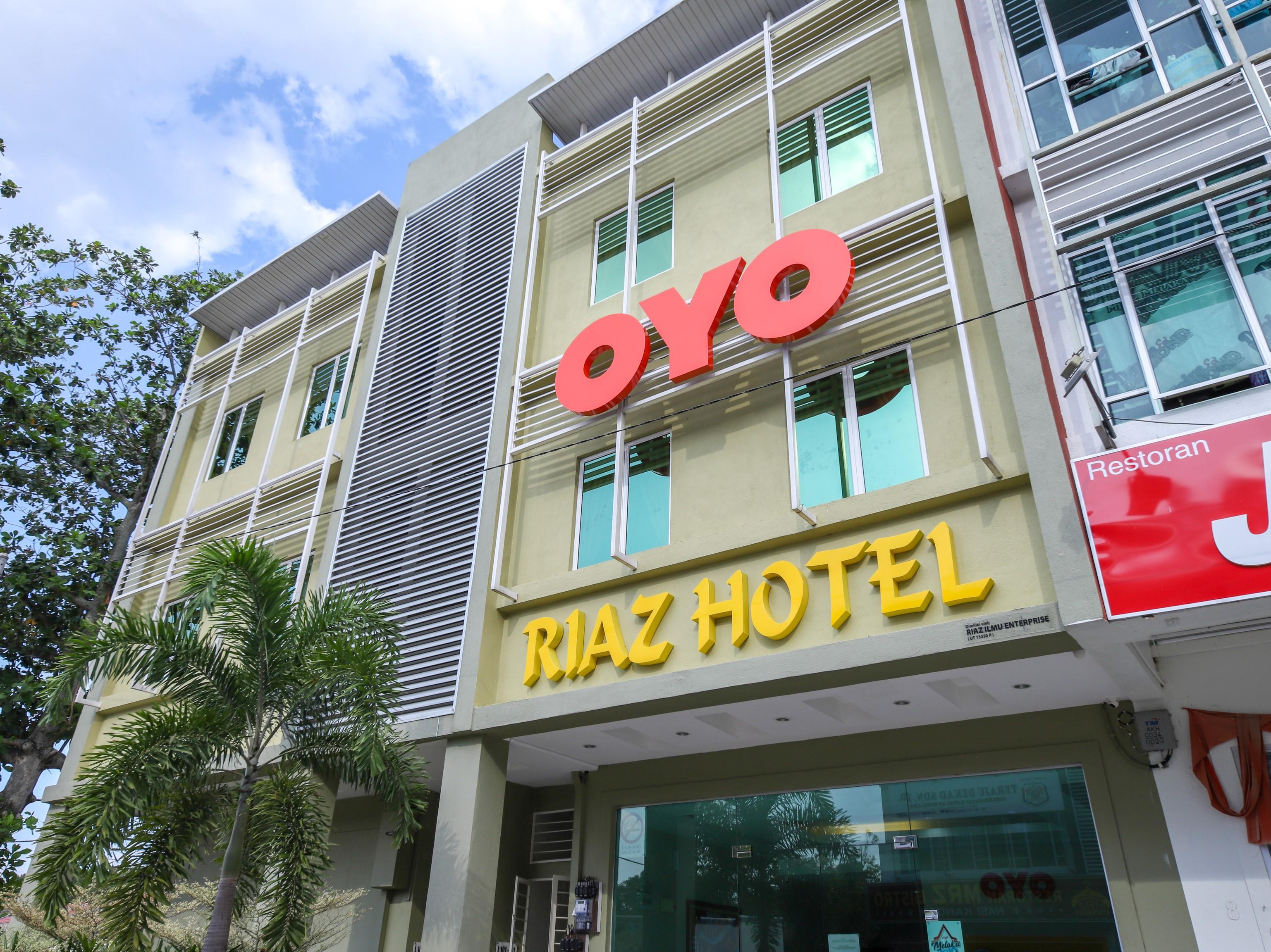 Oyo 89839 Riaz Hotel Малакка Экстерьер фото